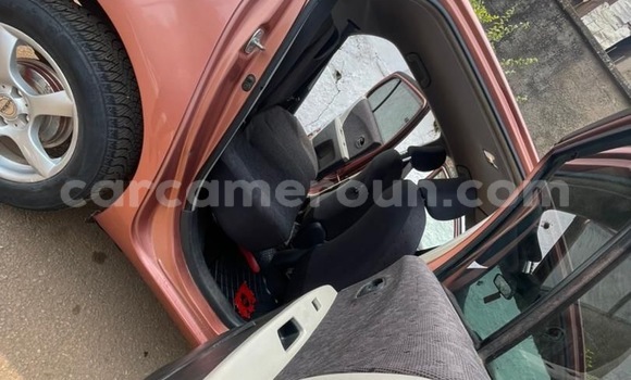 Acheter Occasion Voiture Toyota Vitz Marron à Yaoundé, Central Cameroon Acheter Occasion Voiture Toyota Vitz Marron à Yaoundé, Central Cameroon