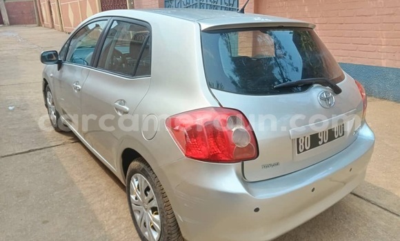 Buy Used Toyota Auris Silver Car in Yaounde in Central Cameroon Buy Used Toyota Auris Silver Car in Yaounde in Central Cameroon