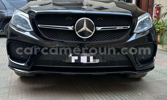 Sayi Imported Mercedes‒Benz GLE Black Mota in Douala a Ƙasar Kamaru Sayi Imported Mercedes‒Benz GLE Black Mota in Douala a Ƙasar Kamaru