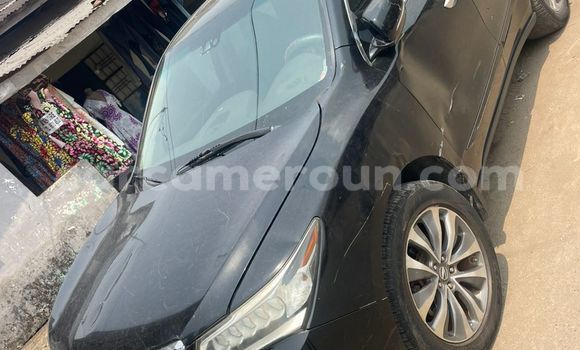 Sayi Na hannu Acura MDX Black Mota in Douala a Ƙasar Kamaru