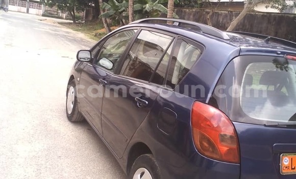 Acheter Occasion Voiture Toyota Corolla Verso Bleu à Douala, Littoral Cameroon Acheter Occasion Voiture Toyota Corolla Verso Bleu à Douala, Littoral Cameroon
