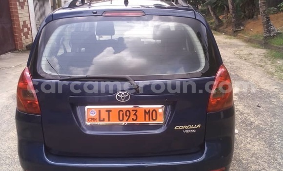 Acheter Occasion Voiture Toyota Corolla Verso Bleu à Douala, Littoral Cameroon Acheter Occasion Voiture Toyota Corolla Verso Bleu à Douala, Littoral Cameroon