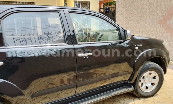 Sayi Na hannu Toyota Fortuner Black Mota in Douala a Ƙasar Kamaru Sayi Na hannu Toyota Fortuner Black Mota in Douala a Ƙasar Kamaru