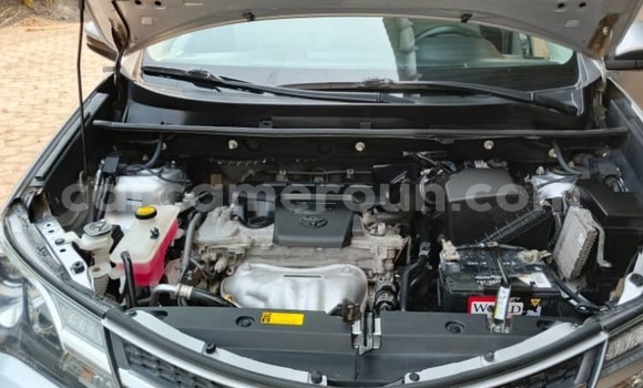 Buy Used Toyota RAV4 White Car in Douala in Littoral Cameroon Buy Used Toyota RAV4 White Car in Douala in Littoral Cameroon