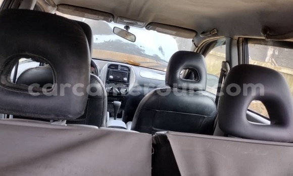 Acheter Occasion Voiture Toyota RAV4 Noir à Douala, Littoral Cameroon Acheter Occasion Voiture Toyota RAV4 Noir à Douala, Littoral Cameroon