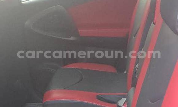Acheter Occasion Voiture Toyota RAV4 Gris à Douala, Littoral Cameroon Acheter Occasion Voiture Toyota RAV4 Gris à Douala, Littoral Cameroon