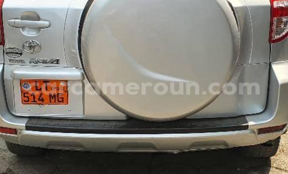 Acheter Occasion Voiture Toyota RAV4 Gris à Douala, Littoral Cameroon Acheter Occasion Voiture Toyota RAV4 Gris à Douala, Littoral Cameroon