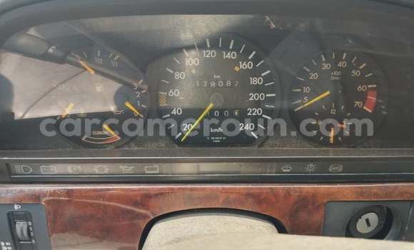 Buy Used Mercedes‒Benz 300–Series Black Car in Douala in Littoral Cameroon Buy Used Mercedes‒Benz 300–Series Black Car in Douala in Littoral Cameroon