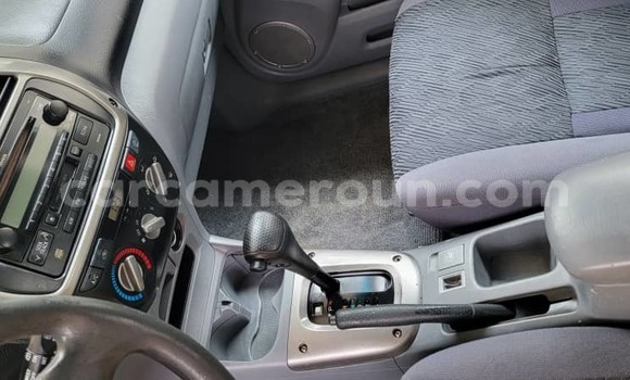 Acheter Occasion Voiture Toyota RAV4 Gris à Douala, Littoral Cameroon Acheter Occasion Voiture Toyota RAV4 Gris à Douala, Littoral Cameroon