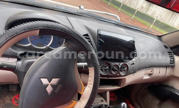 Acheter Occasion Voiture Mitsubishi L200 Bleu à Yaoundé, Central Cameroon Acheter Occasion Voiture Mitsubishi L200 Bleu à Yaoundé, Central Cameroon