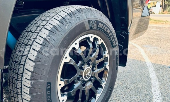 Buy Import Toyota Tundra Black Car in Douala in Littoral Cameroon Buy Import Toyota Tundra Black Car in Douala in Littoral Cameroon