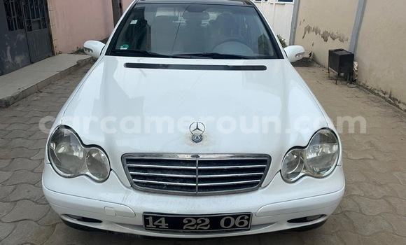 Buy Used Mercedes‒Benz C–Class White Car in Douala in Littoral Cameroon Buy Used Mercedes‒Benz C–Class White Car in Douala in Littoral Cameroon