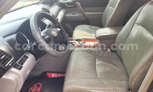 Acheter Occasion Voiture Toyota Highlander Noir à Douala, Littoral Cameroon Acheter Occasion Voiture Toyota Highlander Noir à Douala, Littoral Cameroon