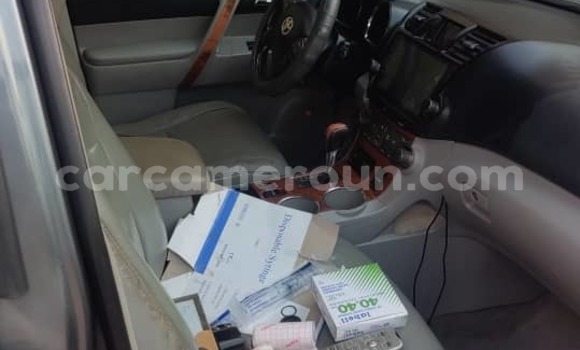 Acheter Occasion Voiture Toyota Highlander Noir à Douala, Littoral Cameroon Acheter Occasion Voiture Toyota Highlander Noir à Douala, Littoral Cameroon