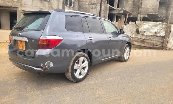 Acheter Occasion Voiture Toyota Highlander Noir à Douala, Littoral Cameroon Acheter Occasion Voiture Toyota Highlander Noir à Douala, Littoral Cameroon
