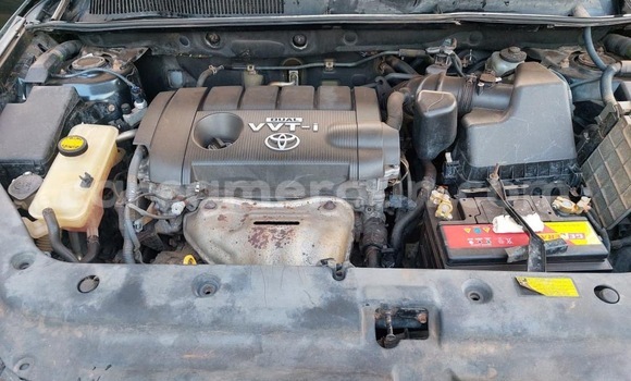 Sayi Na hannu Toyota RAV4 Black Mota in Yaounde a Babban Kamaru Sayi Na hannu Toyota RAV4 Black Mota in Yaounde a Babban Kamaru