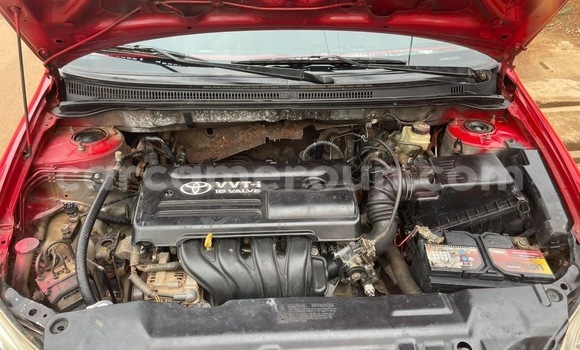 Sayi Na hannu Toyota Corolla Red Mota in Yaounde a Babban Kamaru Sayi Na hannu Toyota Corolla Red Mota in Yaounde a Babban Kamaru