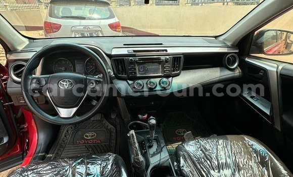 Sayi Na hannu Toyota RAV4 Red Mota in Yaounde a Babban Kamaru Sayi Na hannu Toyota RAV4 Red Mota in Yaounde a Babban Kamaru