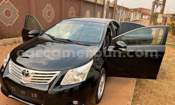 Sayi Na hannu Toyota Avensis Black Mota in Yaounde a Babban Kamaru Sayi Na hannu Toyota Avensis Black Mota in Yaounde a Babban Kamaru