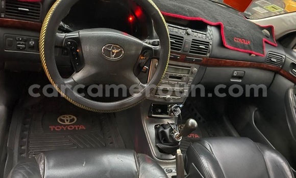 Sayi Na hannu Toyota Avensis Black Mota in Yaounde a Babban Kamaru Sayi Na hannu Toyota Avensis Black Mota in Yaounde a Babban Kamaru