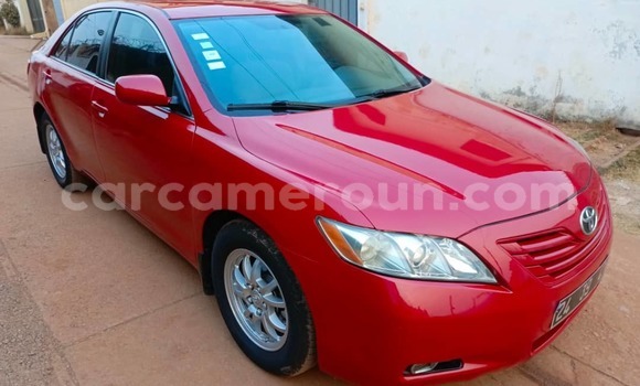 Sayi Na hannu Toyota Camry Red Mota in Yaounde a Babban Kamaru