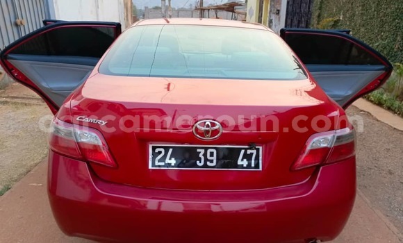 Acheter Occasion Voiture Toyota Camry Rouge à Yaoundé, Central Cameroon Acheter Occasion Voiture Toyota Camry Rouge à Yaoundé, Central Cameroon
