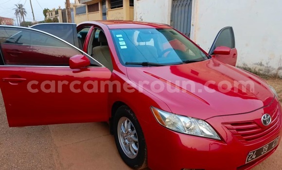 Acheter Occasion Voiture Toyota Camry Rouge à Yaoundé, Central Cameroon Acheter Occasion Voiture Toyota Camry Rouge à Yaoundé, Central Cameroon