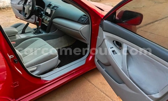 Acheter Occasion Voiture Toyota Camry Rouge à Yaoundé, Central Cameroon Acheter Occasion Voiture Toyota Camry Rouge à Yaoundé, Central Cameroon