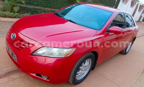 Acheter Occasion Voiture Toyota Camry Rouge à Yaoundé, Central Cameroon Acheter Occasion Voiture Toyota Camry Rouge à Yaoundé, Central Cameroon