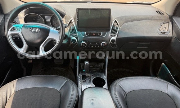 Sayi Na hannu Hyundai ix35 Blue Mota in Yaounde a Babban Kamaru Sayi Na hannu Hyundai ix35 Blue Mota in Yaounde a Babban Kamaru