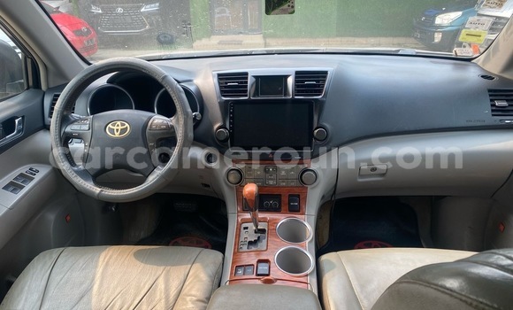 Buy Used Toyota Highlander Other Car in Douala in Littoral Cameroon Buy Used Toyota Highlander Other Car in Douala in Littoral Cameroon