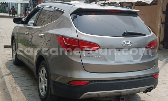 Acheter Import Voiture Hyundai Santa Fe Marron à Douala, Littoral Cameroon Acheter Import Voiture Hyundai Santa Fe Marron à Douala, Littoral Cameroon