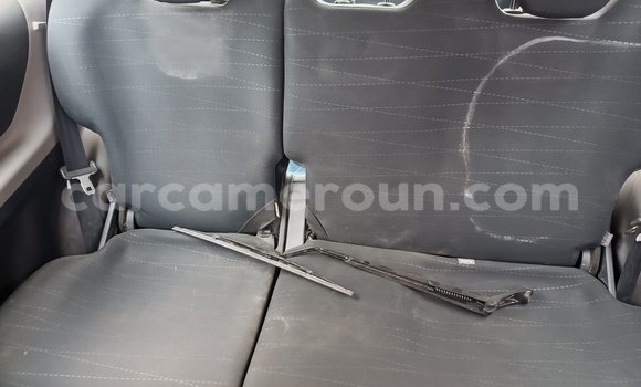 Buy Used Toyota Yaris Silver Car in Douala in Littoral Cameroon Buy Used Toyota Yaris Silver Car in Douala in Littoral Cameroon