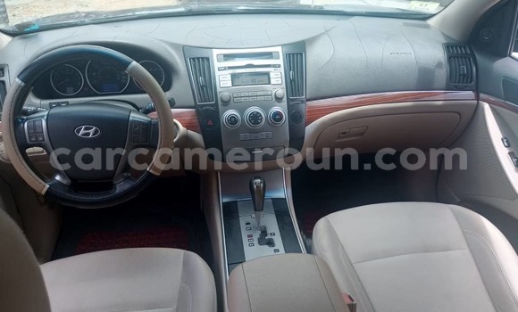 Acheter Occasion Voiture Hyundai Veracruz Bleu à Douala, Littoral Cameroon Acheter Occasion Voiture Hyundai Veracruz Bleu à Douala, Littoral Cameroon