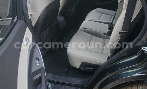 Sayi Na hannu Hyundai Santa Fe Black Mota in Douala a Ƙasar Kamaru Sayi Na hannu Hyundai Santa Fe Black Mota in Douala a Ƙasar Kamaru