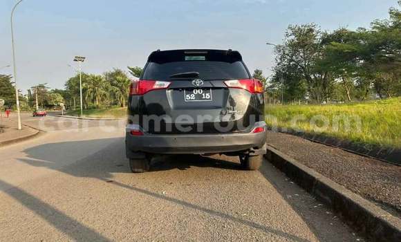Sayi Na hannu Toyota RAV4 Black Mota in Yaounde a Babban Kamaru Sayi Na hannu Toyota RAV4 Black Mota in Yaounde a Babban Kamaru