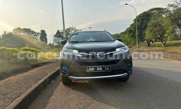 Sayi Na hannu Toyota RAV4 Black Mota in Yaounde a Babban Kamaru Sayi Na hannu Toyota RAV4 Black Mota in Yaounde a Babban Kamaru