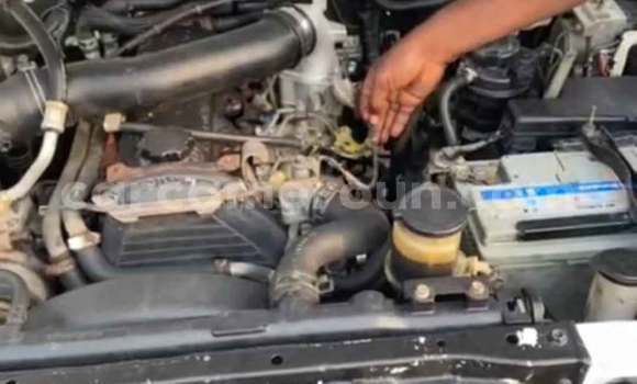 Buy Used Toyota Pickup White Car in Yaounde in Central Cameroon Buy Used Toyota Pickup White Car in Yaounde in Central Cameroon