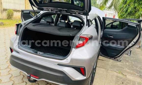 Sayi Na hannu Toyota C-HR Sauran Mota in Yaounde a Babban Kamaru Sayi Na hannu Toyota C-HR Sauran Mota in Yaounde a Babban Kamaru