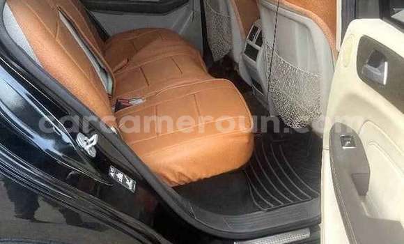 Sayi Na hannu Mercedes‒Benz ML–Class Sauran Mota in Yaounde a Babban Kamaru Sayi Na hannu Mercedes‒Benz ML–Class Sauran Mota in Yaounde a Babban Kamaru