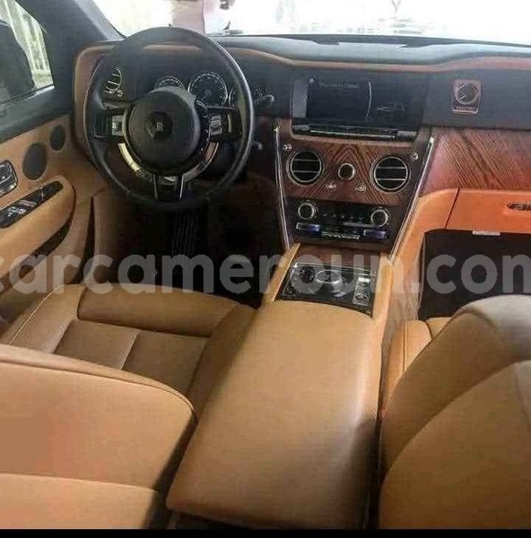 Big with watermark rolls royce cullinan central cameroon yaounde 18507