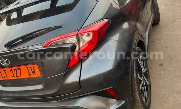 Sayi Na hannu Toyota C-HR Sauran Mota in Yaounde a Babban Kamaru Sayi Na hannu Toyota C-HR Sauran Mota in Yaounde a Babban Kamaru