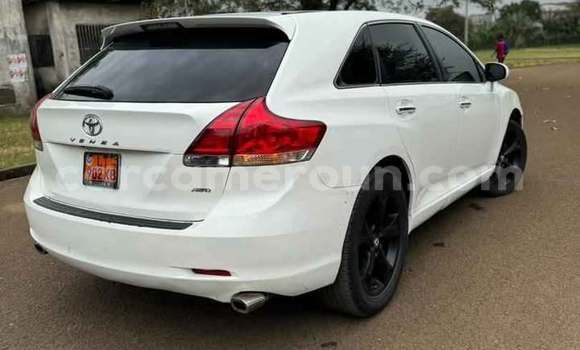 Sayi Na hannu Toyota Venza White Mota in Yaounde a Babban Kamaru Sayi Na hannu Toyota Venza White Mota in Yaounde a Babban Kamaru