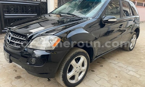 Sayi Na hannu Mercedes‒Benz ML–Class Black Mota in Yaounde a Babban Kamaru Sayi Na hannu Mercedes‒Benz ML–Class Black Mota in Yaounde a Babban Kamaru