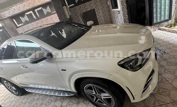 Sayi Na hannu Mercedes‒Benz G-klasse White Mota in Yaounde a Babban Kamaru Sayi Na hannu Mercedes‒Benz G-klasse White Mota in Yaounde a Babban Kamaru