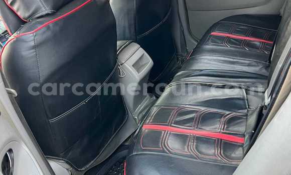 Sayi Na hannu Toyota Camry Black Mota in Yaounde a Babban Kamaru Sayi Na hannu Toyota Camry Black Mota in Yaounde a Babban Kamaru