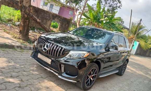 Sayi Na hannu Mercedes‒Benz GLE Black Mota in Yaounde a Babban Kamaru