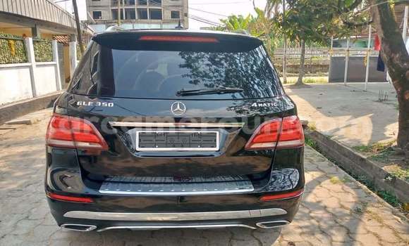 Sayi Na hannu Mercedes‒Benz GLE Black Mota in Yaounde a Babban Kamaru Sayi Na hannu Mercedes‒Benz GLE Black Mota in Yaounde a Babban Kamaru