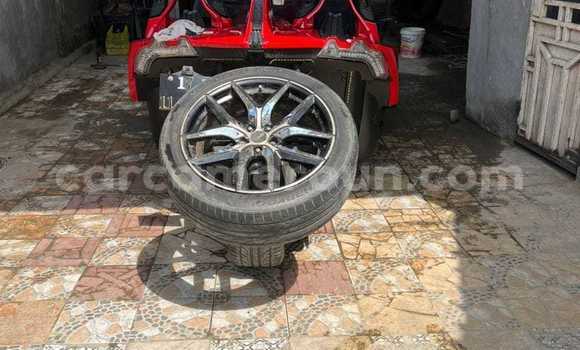 Sayi Na hannu Spyker C12 Red Mota in Yaounde a Babban Kamaru Sayi Na hannu Spyker C12 Red Mota in Yaounde a Babban Kamaru