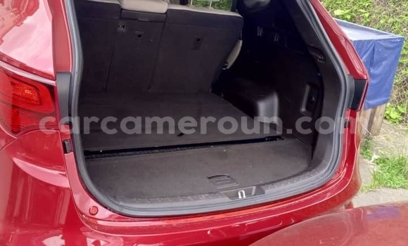 Sayi Na hannu Hyundai Santa Fe Red Mota in Bambui a Arewacin Kamaru Sayi Na hannu Hyundai Santa Fe Red Mota in Bambui a Arewacin Kamaru